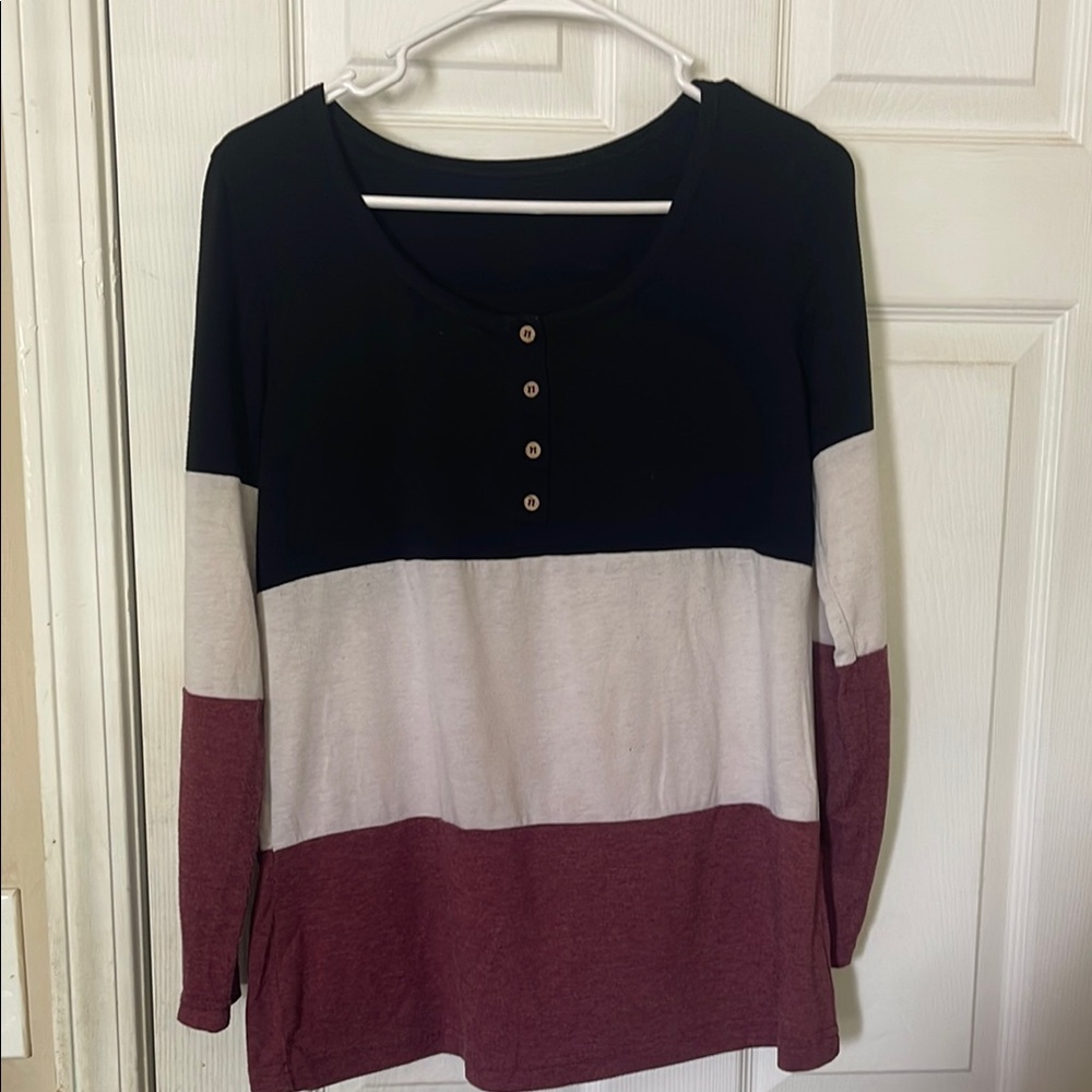 Chic Tri-Tone Long Sleeve Top